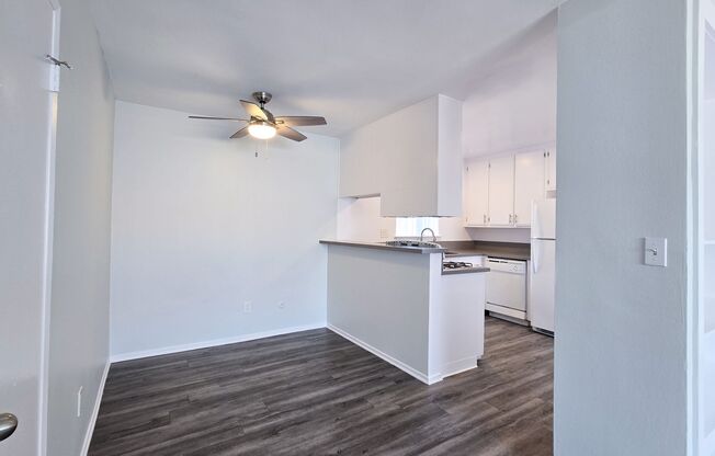 2 beds, 2 baths, 1,100 sqft, $2,398, Unit 201