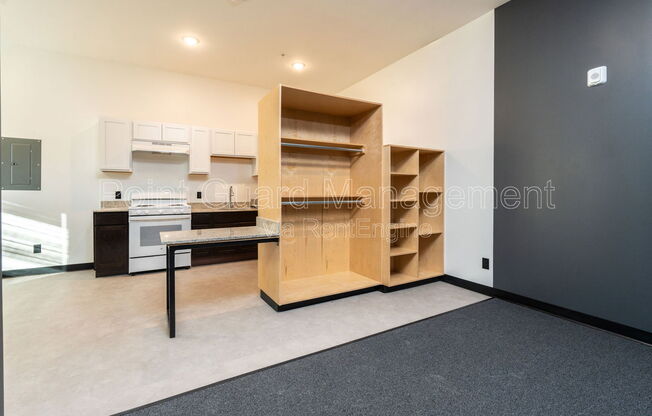 1 bed, 1 bath, 449 sqft, $745, Unit 118