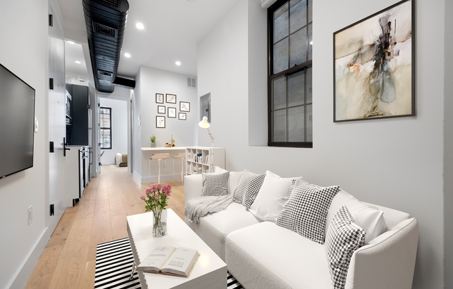 1 bed, 1 bath, $3,699, Unit 11E