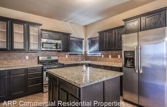 3102 HIDDEN CREEK DR