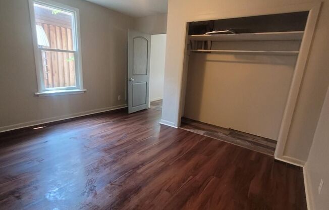 2 beds, 1 bath, $795