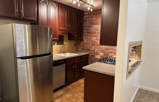 Nice Apartment-Close to UCD Med Center!