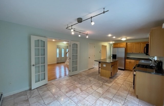 72 CEDAR RD N