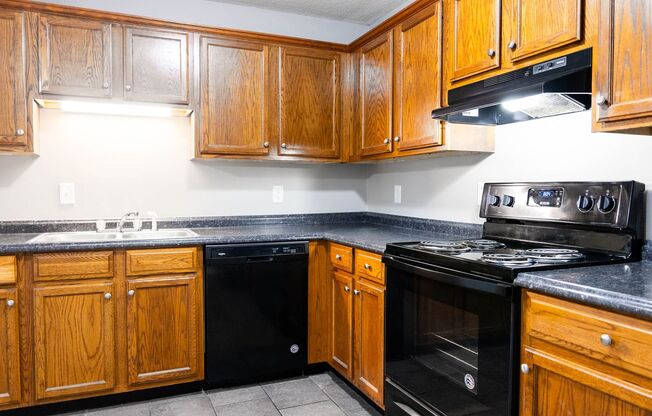 2 beds, 1 bath, 812 sqft, $905, Unit K-5