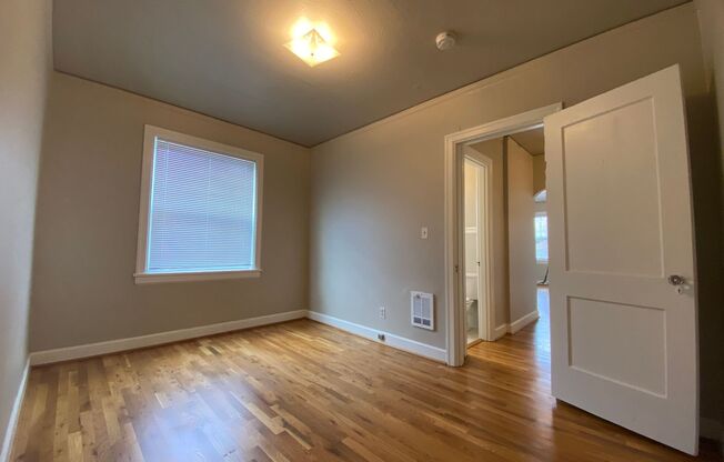 1 bed, 1 bath, $1,595, Unit 101