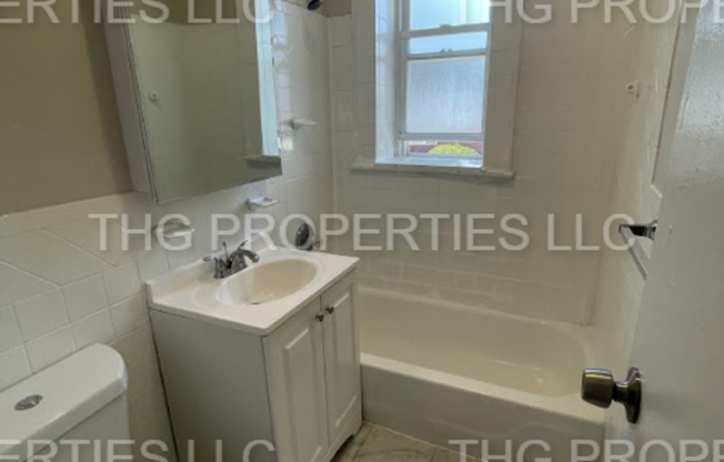 1 bed, 1 bath, $1,349, Unit 671-109
