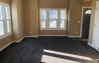 2 beds, 1 bath, $1,195