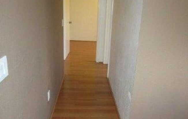 2 beds, 1 bath, $2,400, Unit # 11G