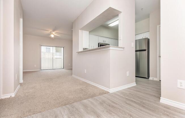 1 bed, 1 bath, 785 sqft, $1,255