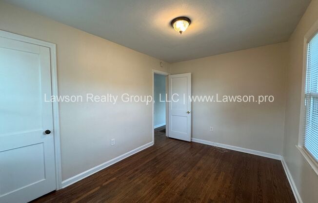 3 beds, 1 bath, $1,395