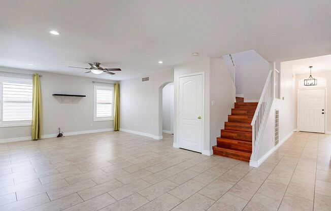 4 beds, 2.5 baths, $3,375