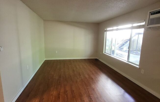 2 beds, 1 bath, 850 sqft, $1,695, Unit 4552