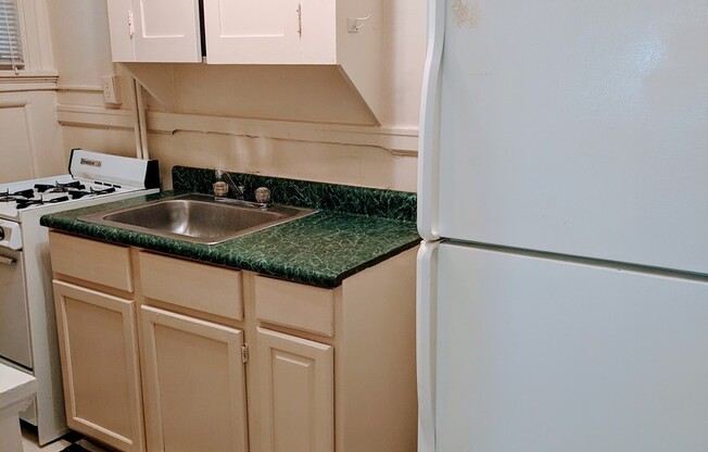 1 bed, 1 bath, $1,450, Unit Apt. 01