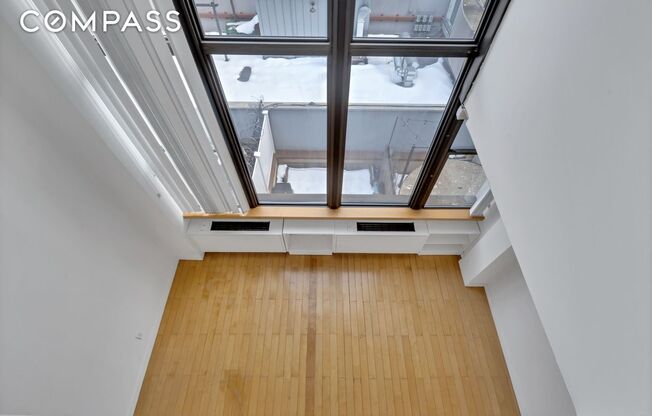65 COOPER SQ