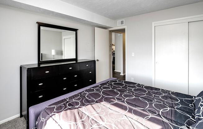 Renovated apartment homes at Old Mill in Omaha, NE