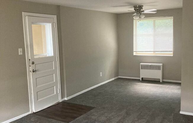 3 beds, 1 bath, 1,400 sqft, $1,620, Unit 1481-10