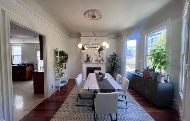 Epic REA - Beautiful 3BRs+1BA in the Duboce Triangle Neighborhood