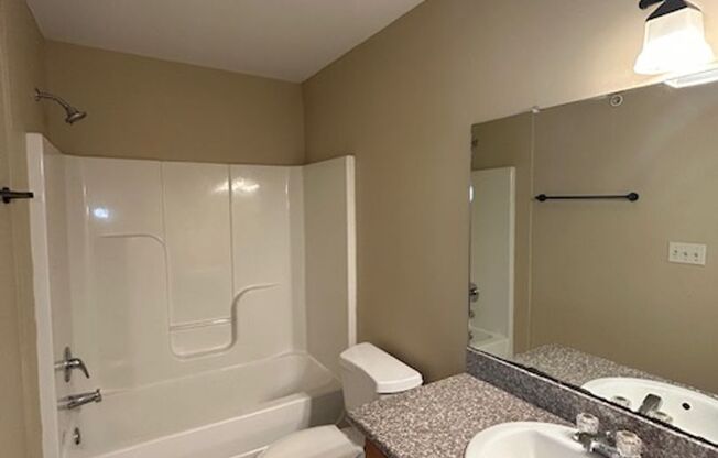 3 beds, 2 baths, 1,300 sqft, $1,125, Unit O-202