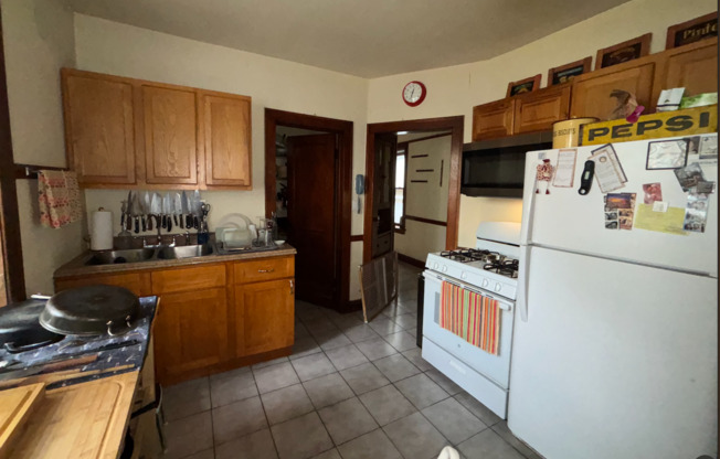 3352 3354 S. Lituanica - BRIDGEPORT