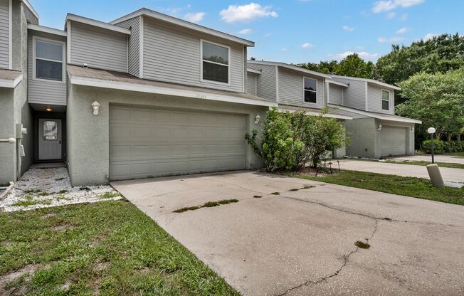 Elegant 2-Story Townhome in Forest Hills, Tampa!