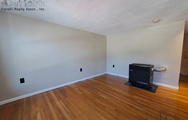 18 PARMENTER ST