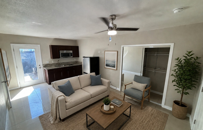Gorgeous Studio with Private Backyard in the Heart of Downtown Las Vegas! Move In Special $500 Off Move in Fees!