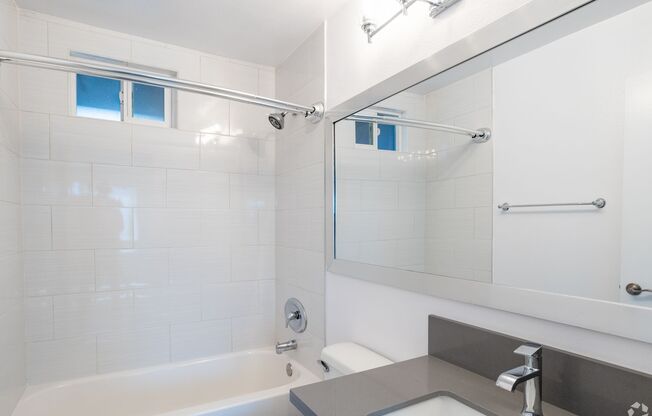 2 beds, 2 baths, 1,200 sqft, $3,198, Unit 301