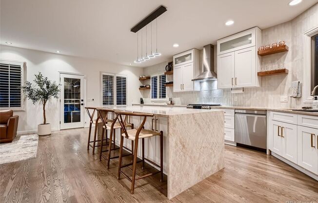 Extravagant home with lots to offer!