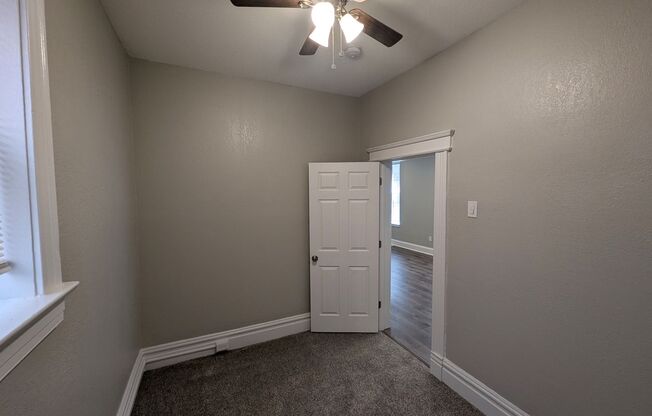 3104 Keokuk St