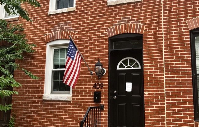 Charming 2 Bedroom in Upper Fells Point ~ Two Blocks from Fells Waterfront!