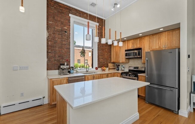 35 SARATOGA ST