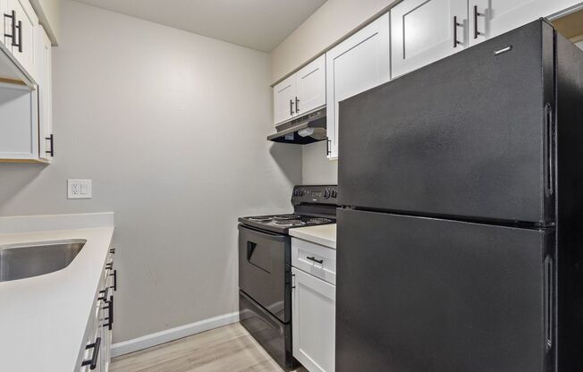 1 bed, 1 bath, 550 sqft, $1,049, Unit 6