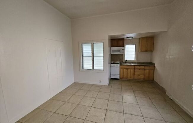 1804 Poki Street