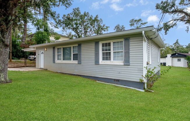 Renovated 4/3 House Near FSU! Move In Today!