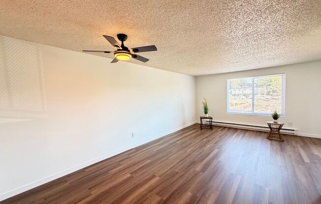 2 beds, 1.5 baths, 950 sqft, $2,275, Unit 237
