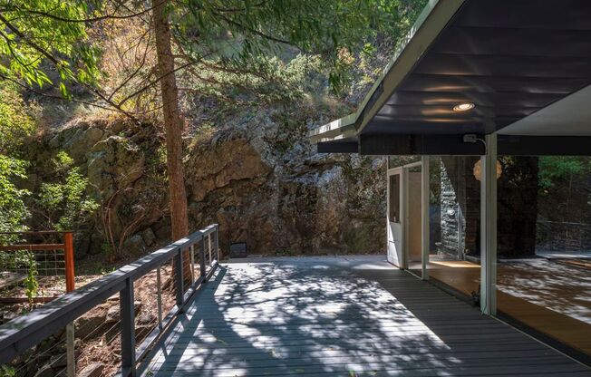 INCREDIBLE Mountain Home! 3BD/1BA- Available July 15th!