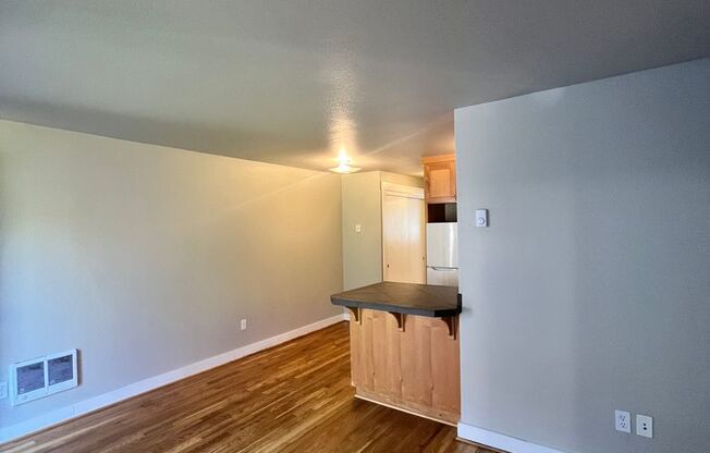 Division Apartments by Star Metro