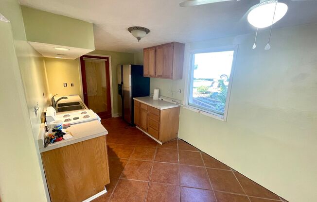 1 bed, 2 baths, $1,195