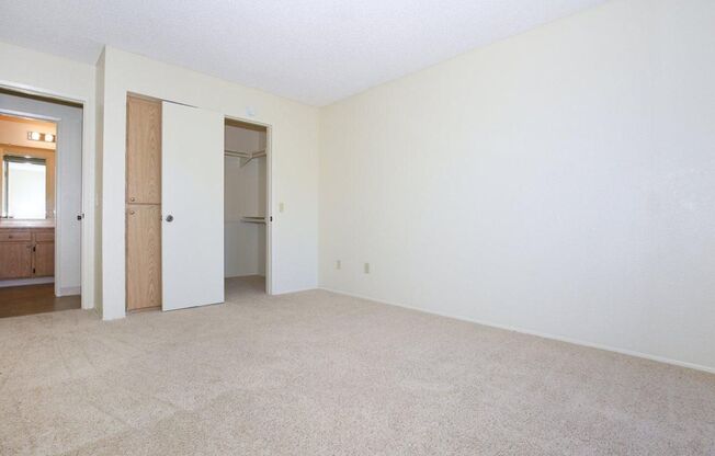 2 beds, 2 baths, 900 sqft, $2,595, Unit 202