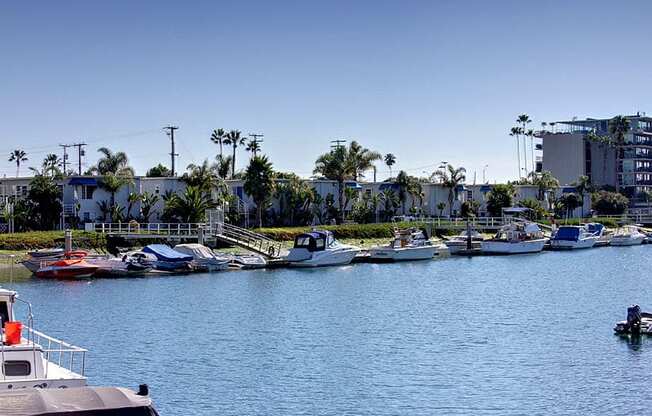 Marina Apartments & Boat Slips Long Beach, CA Outdoor Seating