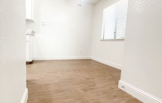 2 beds, 1 bath, 900 sqft, $1,665, Unit 1710-202