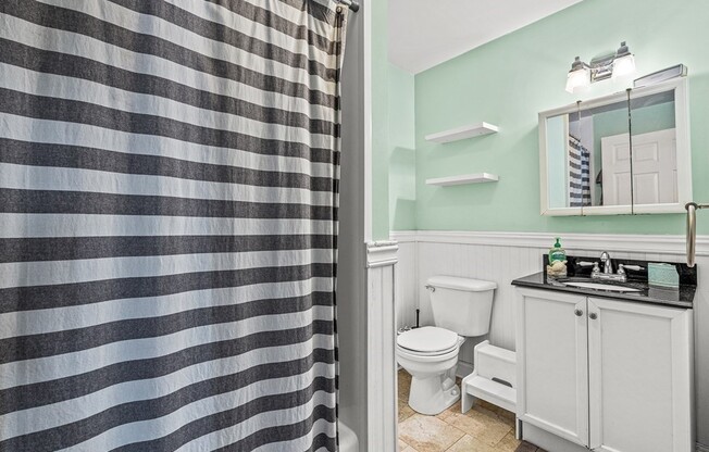 4 beds, 1 bath, 1,210 sqft, $3,000, Unit 3