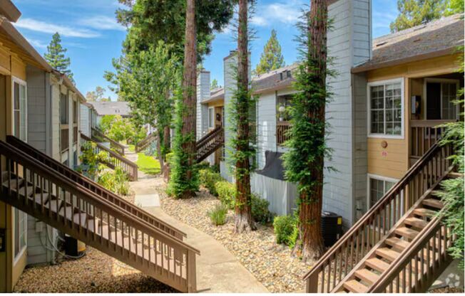 1 bed, 1 bath, 650 sqft, $1,595, Unit 113 - Stainless Package