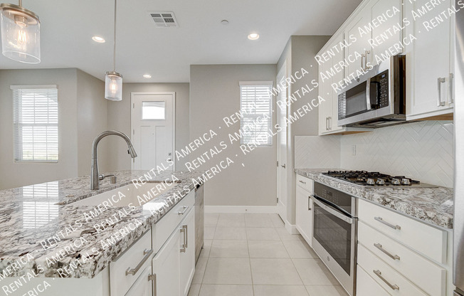 144 KIMBERLITE DR