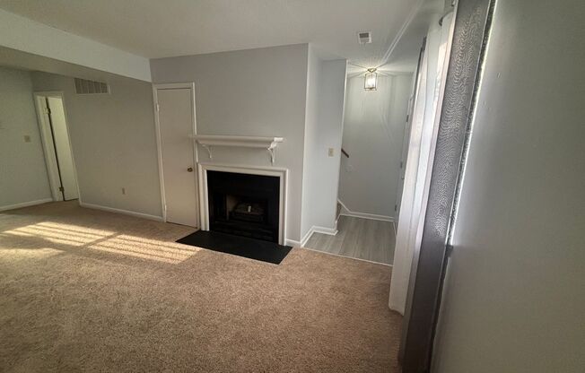 Charming 3 Bedroom 1.5 Bathroom Newport News Townhome