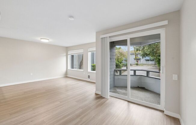 Studio, 1 bath, 445 sqft, $1,310, Unit E208
