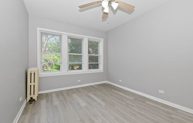 6200 S Albany Ave. Chicago IL