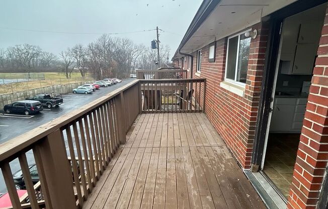 2 beds, 1 bath, 750 sqft, $1,095, Unit B10 1011 16