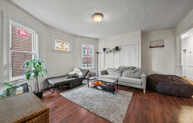 41 PARKER HL AVE