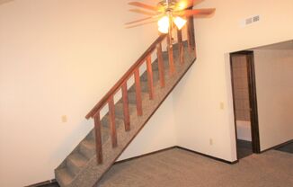 2 beds, 1 bath, 850 sqft, $850, Unit 10B